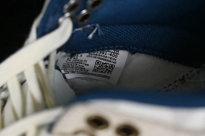 All Categories Nk SB Dunk Series Nk SB Dunk Low Low-top sneakers Nk SB Dunk Low Panda Prank Pioneer Knight-Survival Beige Brown SB strap low-top casual sneakers DD1391-400